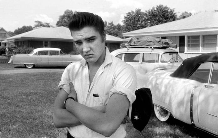 elvis 55-56.jpg (45178 bytes)